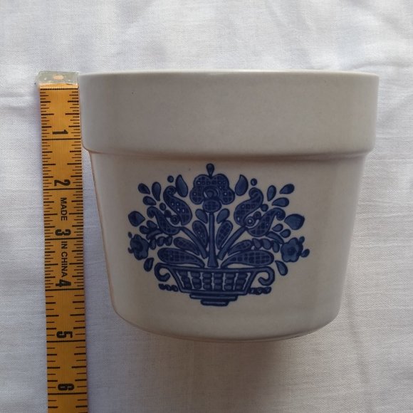 Vintage Pfaltzgraff Stoneware Yorktowne Flower Pot - Picture 7 of 8